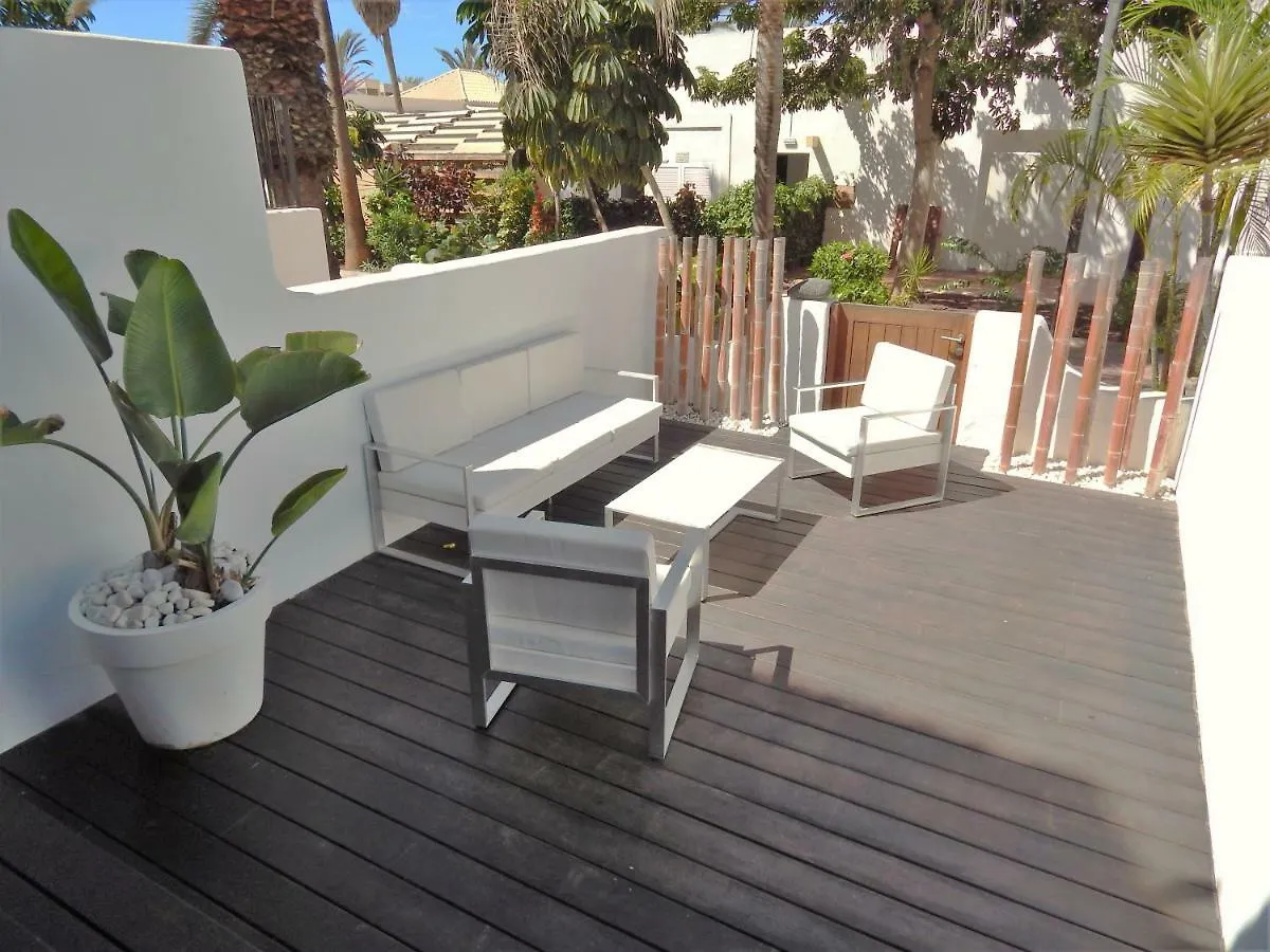 Beautiful Beachfront Apartment Playa de las Americas