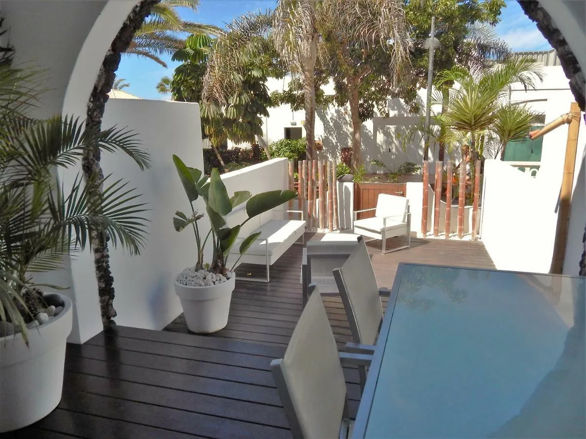 Beautiful Beachfront Apartment Playa de las Americas